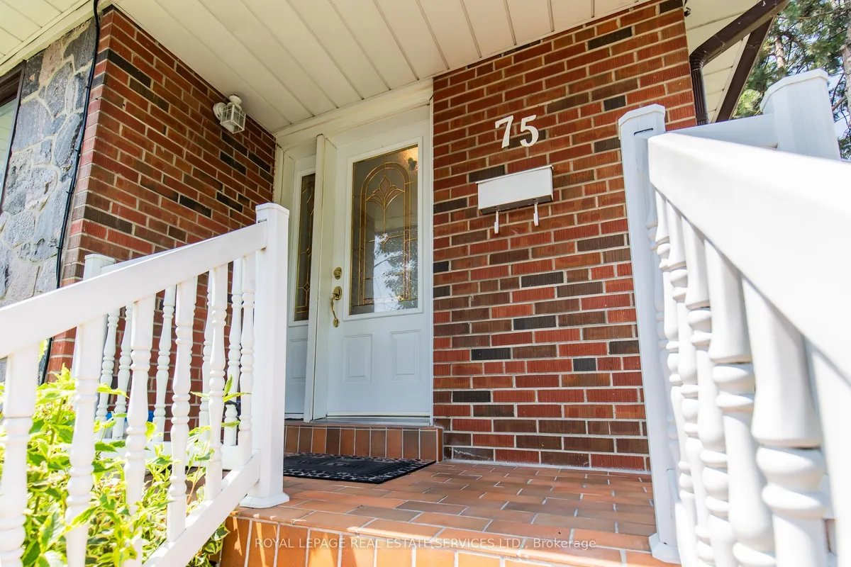 75 Upwood Avenue, ON M6L 3A4