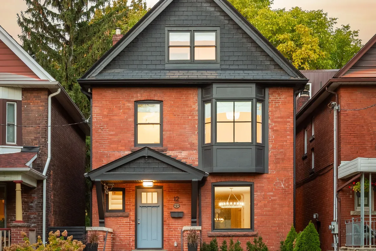 12 Hewitt Avenue, ON M6R 1Y3