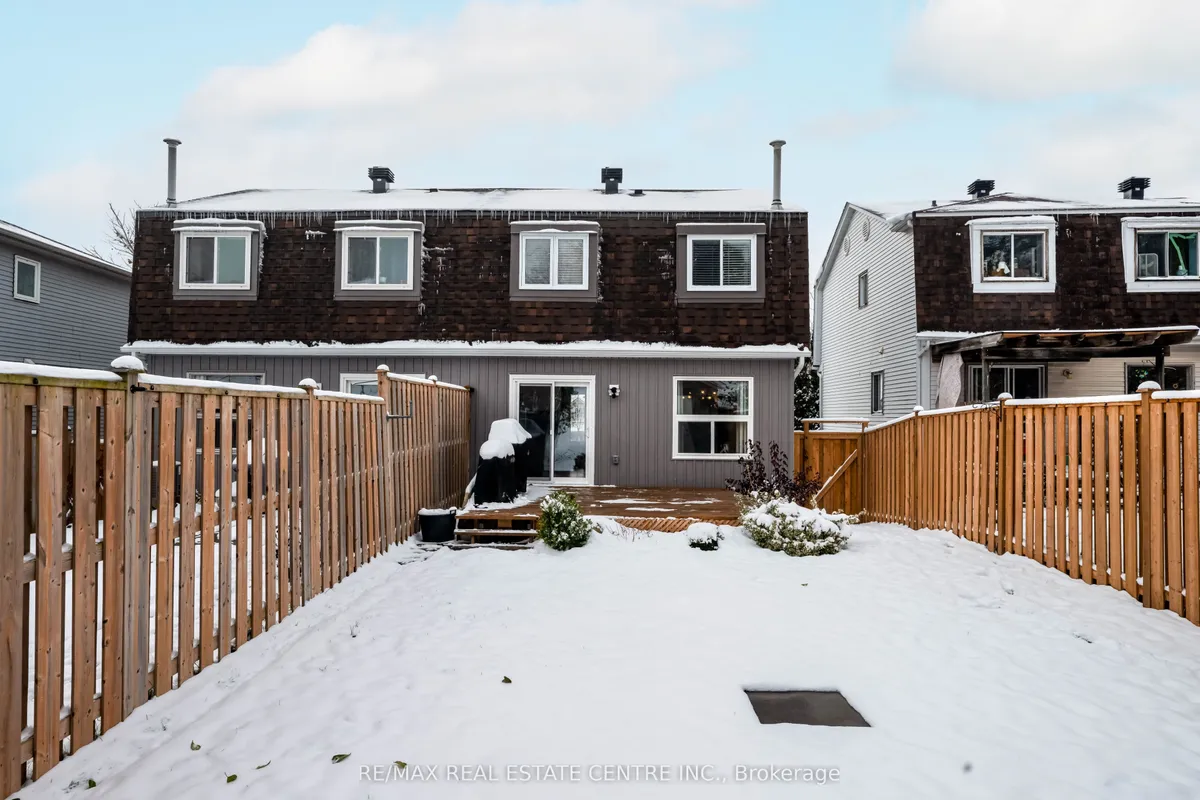 58 Lakeview Court, ON L9W 4P2