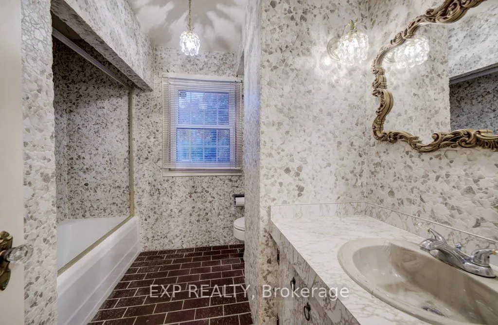 115 Wilson Street, ON L6K 3G7