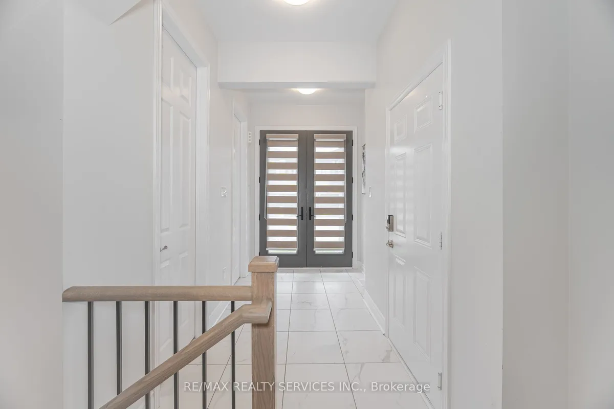 36 Michener Drive, ON L6R 4E9