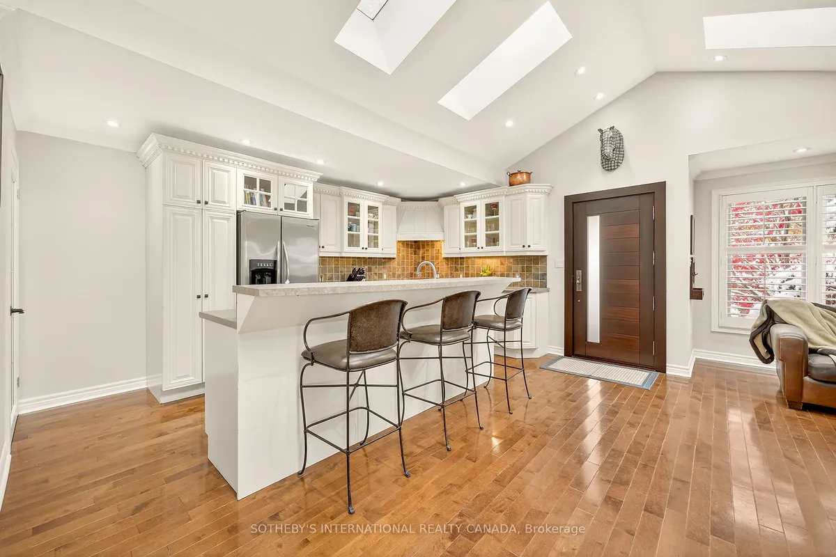 1943 Deanhome Road, ON L5J 2K5