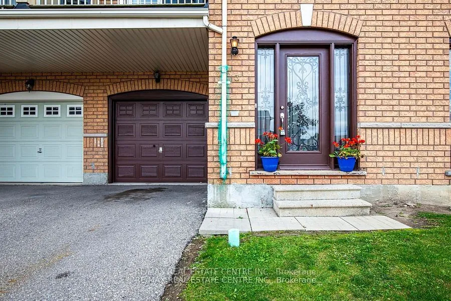 Att/Row/Townhouse 2 bedroom 2 bathroom at 620 Ferguson Drive in Milton - MLS# W12536344