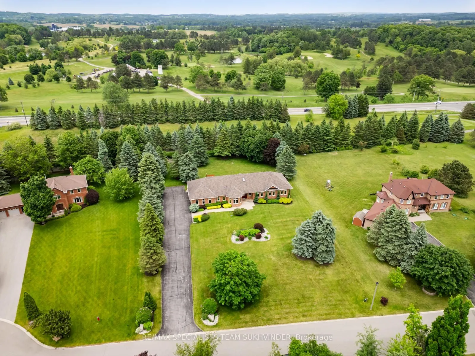 7 Golfdale Court, ON L7E 0B3