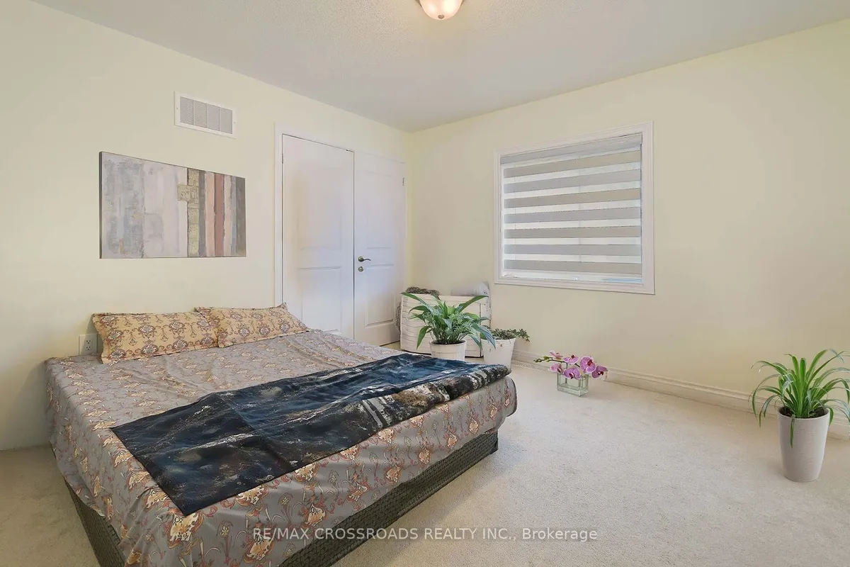 26 Kambalda Road, ON L7A 5J3