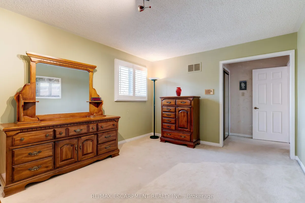 1151 Manor Road, ON L6M 1G3