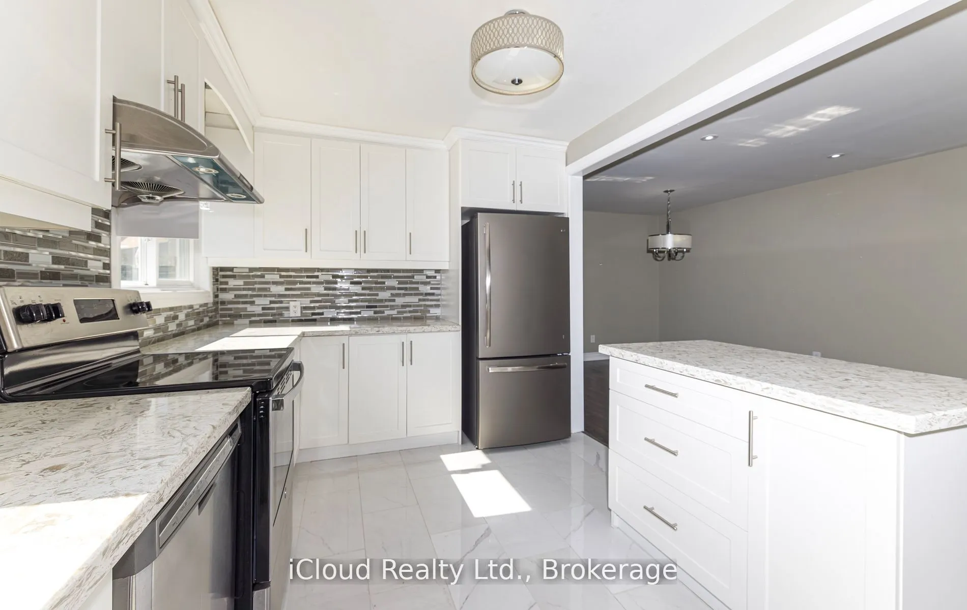 170 Clarence Street, ON L6W 1S9