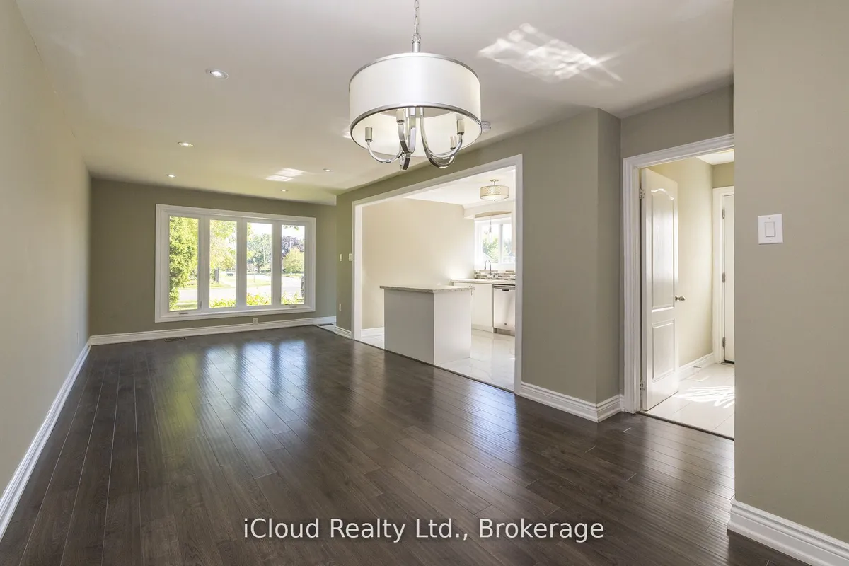 170 Clarence Street, ON L6W 1S9