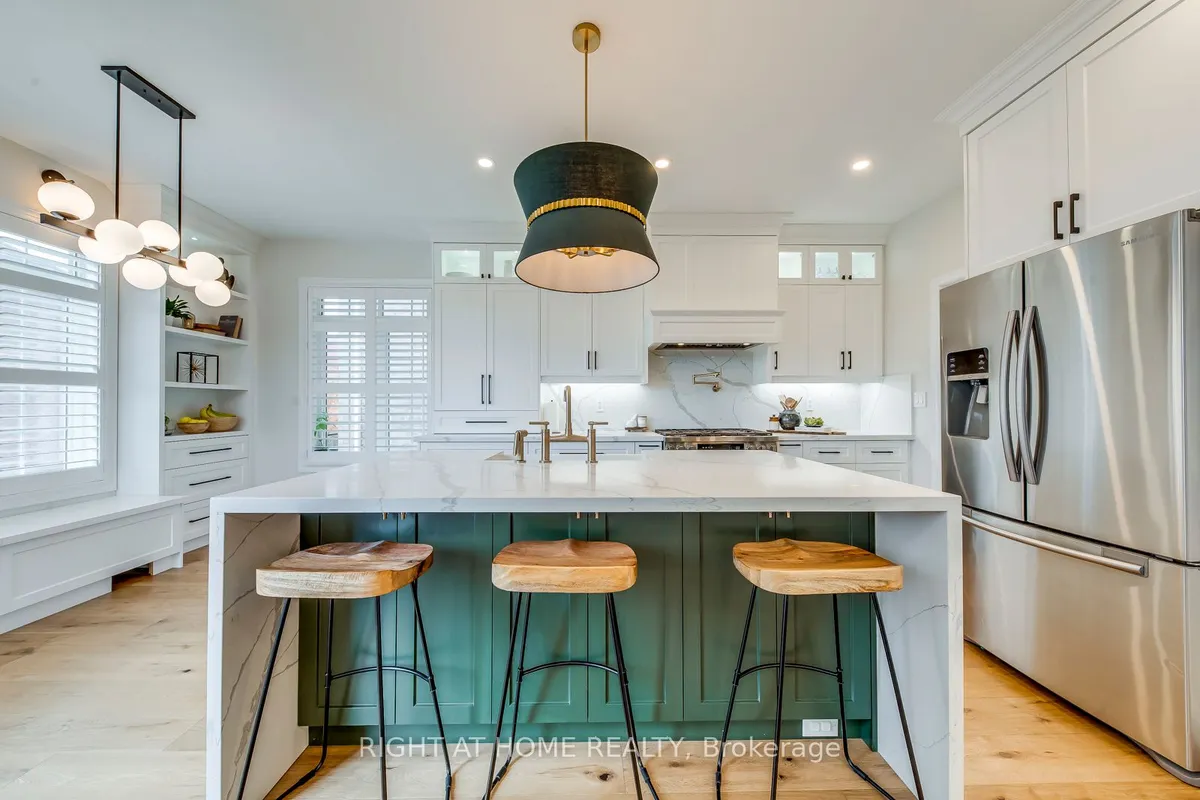 10 Cedarholme Avenue, ON L7C 3S9