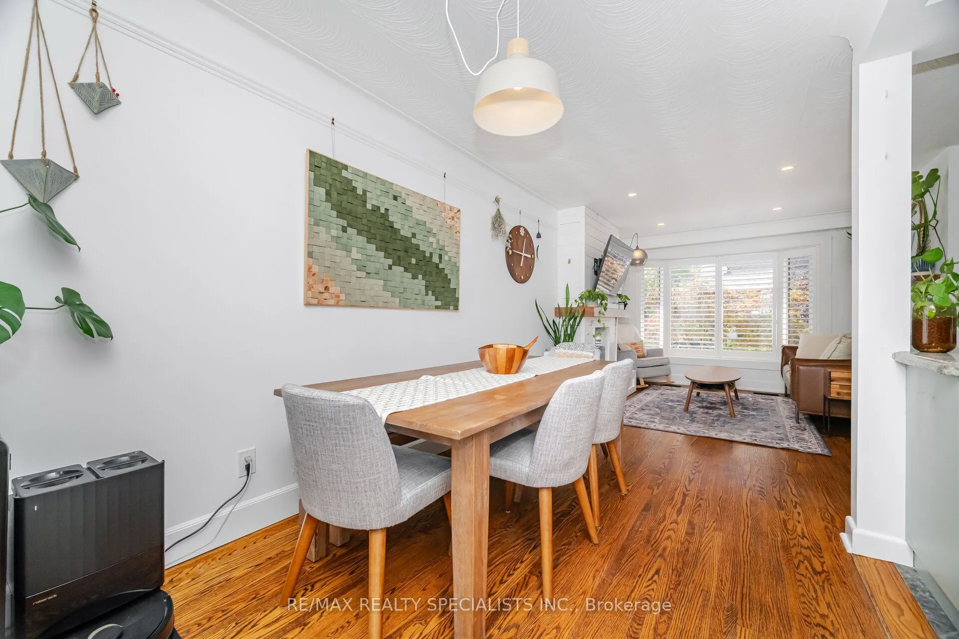 1539 Pembroke Drive, ON L6H 1V6