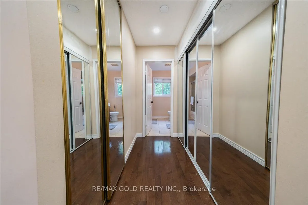 92 Jaffa Drive, ON L6S 4C6