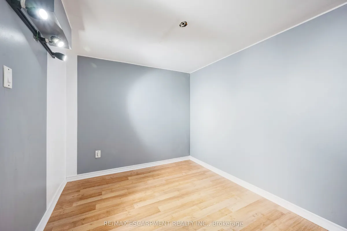 61 Clarence Street, ON L6W 1S4