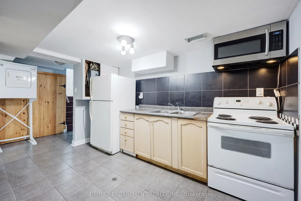 61 Clarence Street, ON L6W 1S4