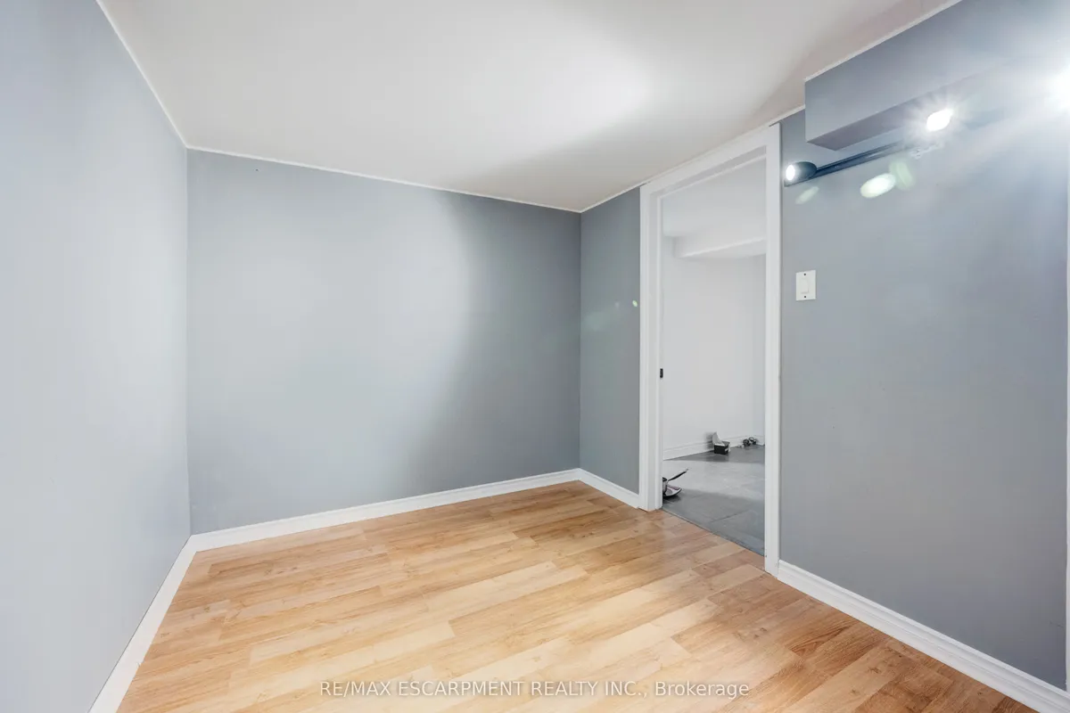 61 Clarence Street, ON L6W 1S4