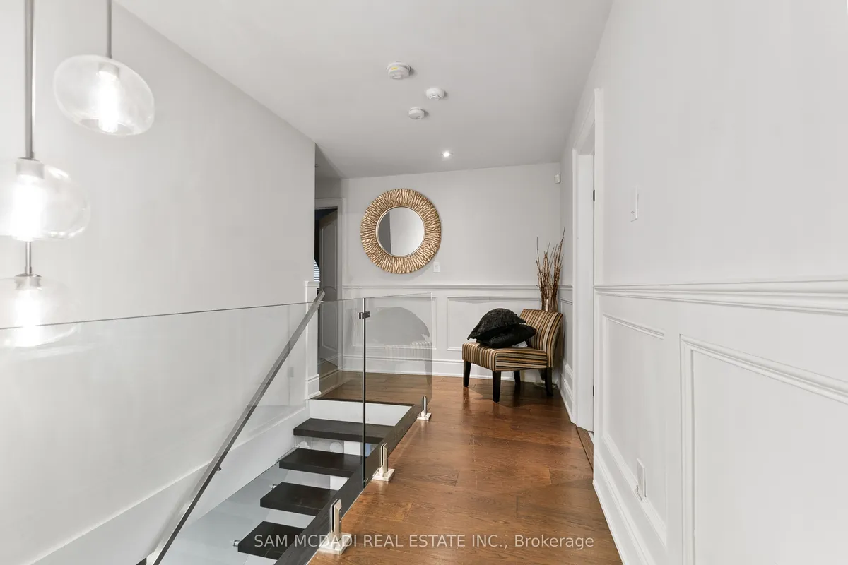 2552 Jarvis Street, ON L5C 2P6