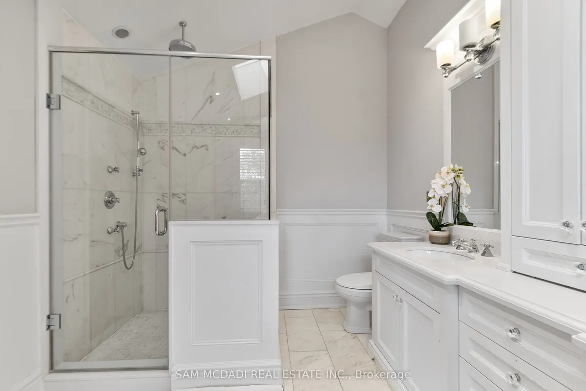 2552 Jarvis Street, ON L5C 2P6