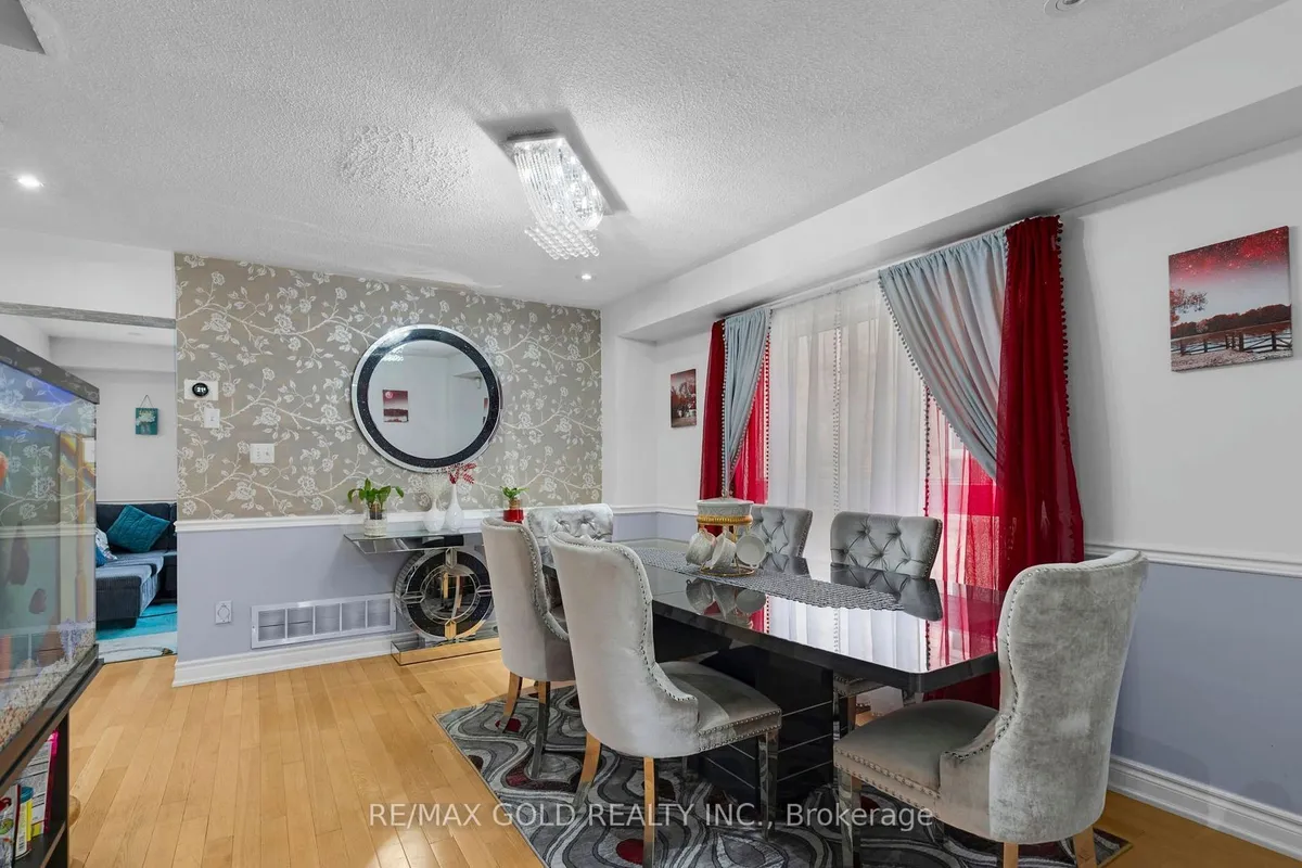 5 Farthingale Crescent, ON L7A 1R3