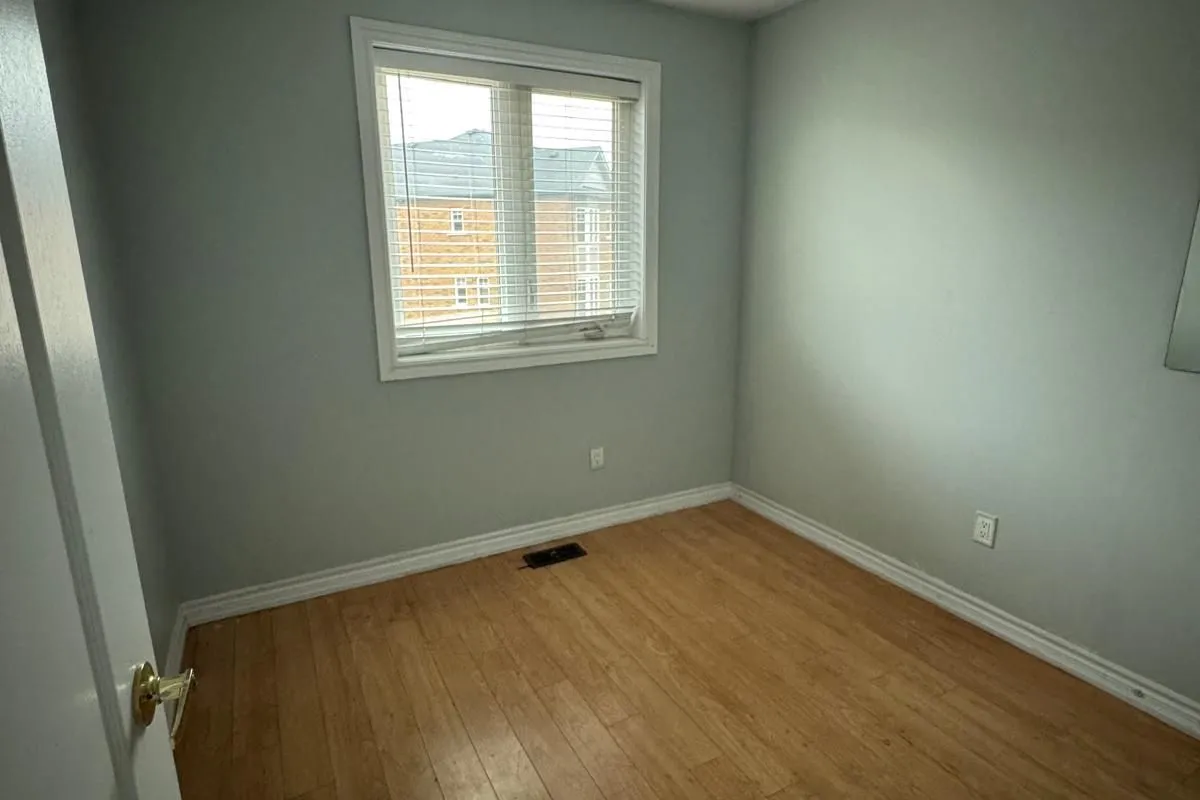 5 Sprucewood Road, ON L6Z 0J3