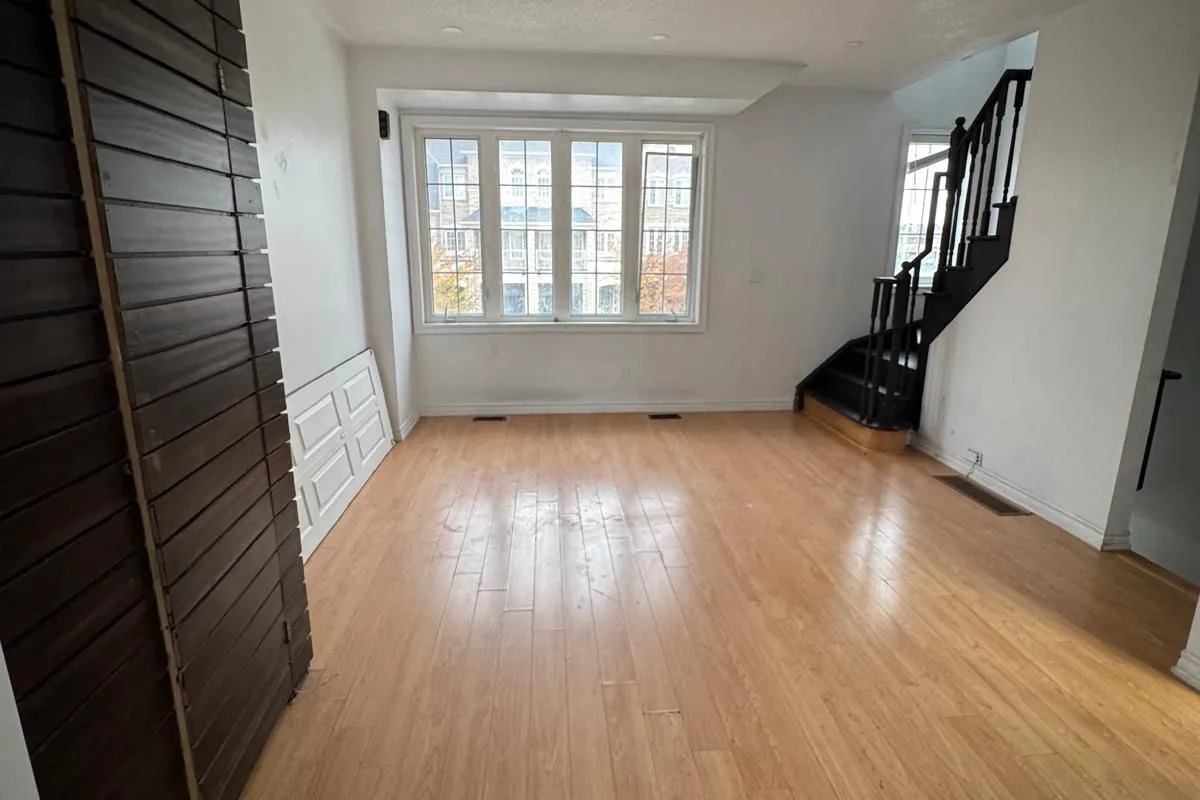 5 Sprucewood Road, ON L6Z 0J3