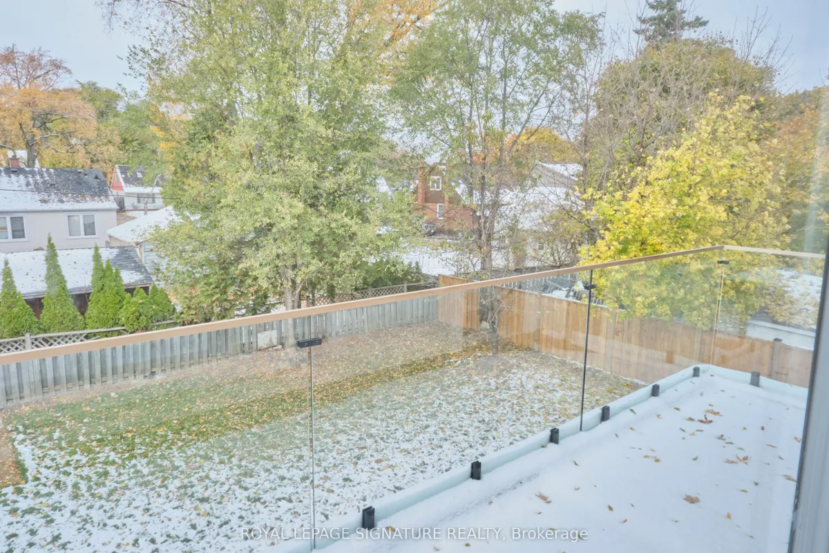 365 Jumna Avenue, ON L5G 1Y5