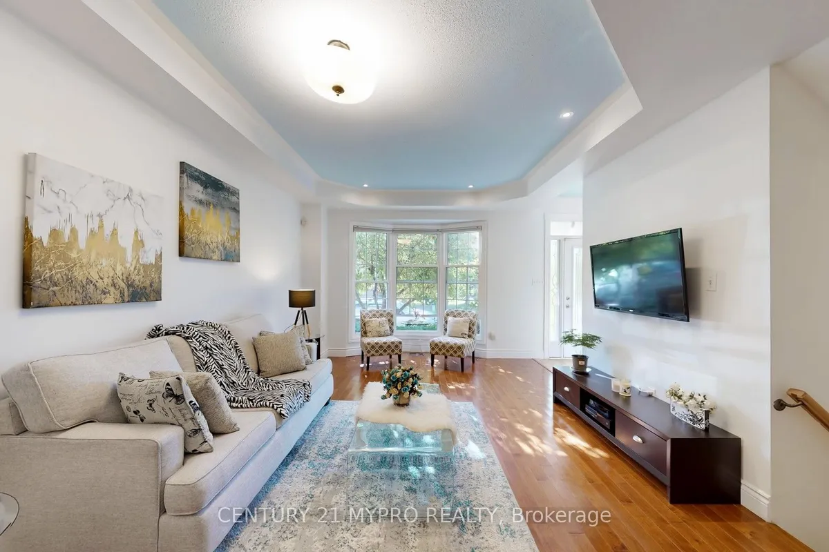 2244 Norfolk Drive, ON L6H 6H4