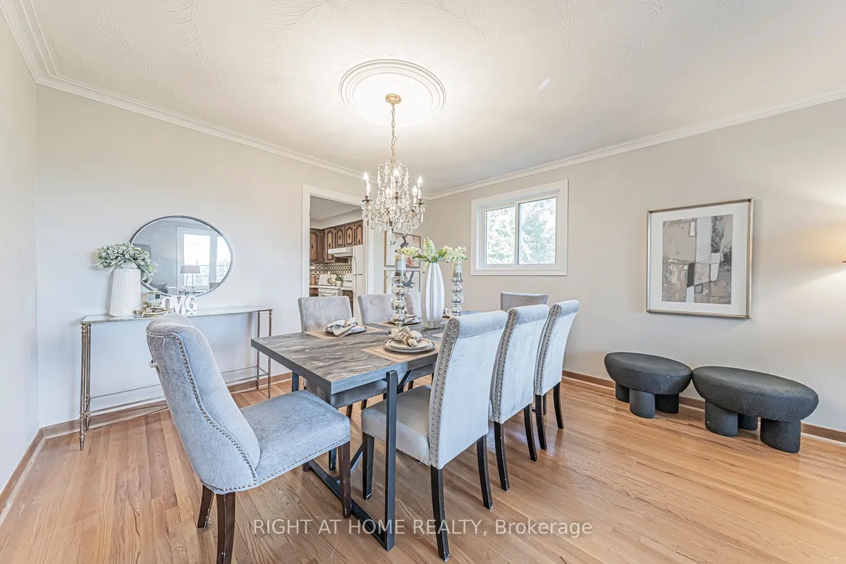 5 Greyswood Court, ON M9P 3P8