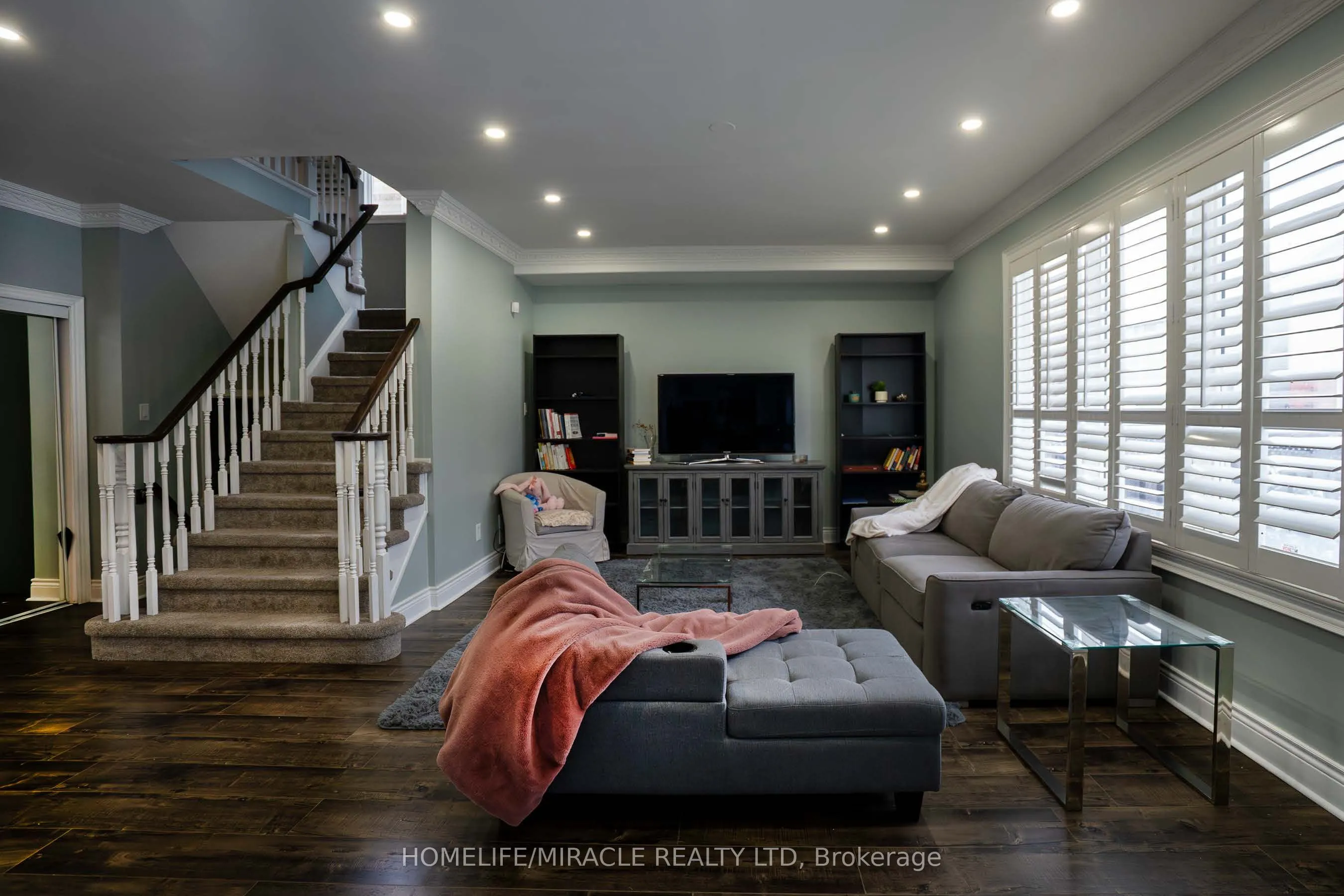 Detached kitchen at 949 Mcneil Drive Milton