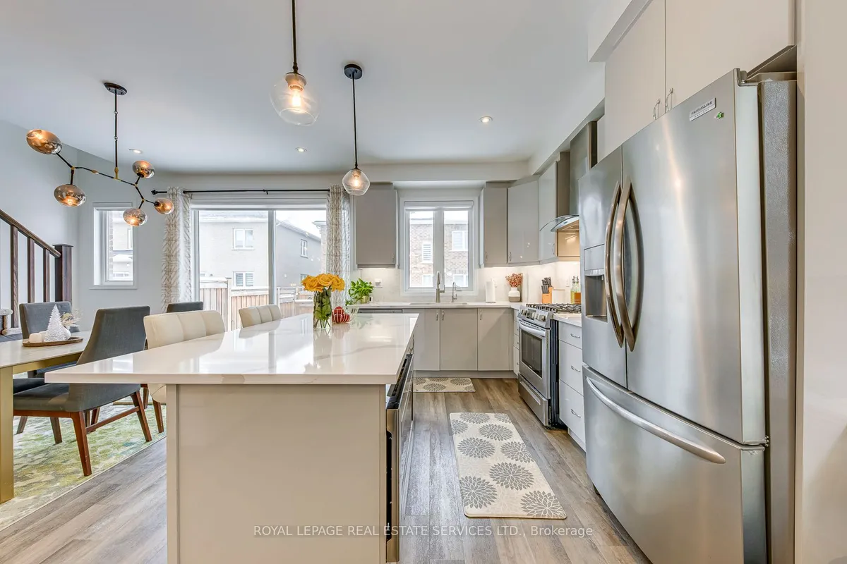 804 Aspen Terrace, ON L9E 1S3