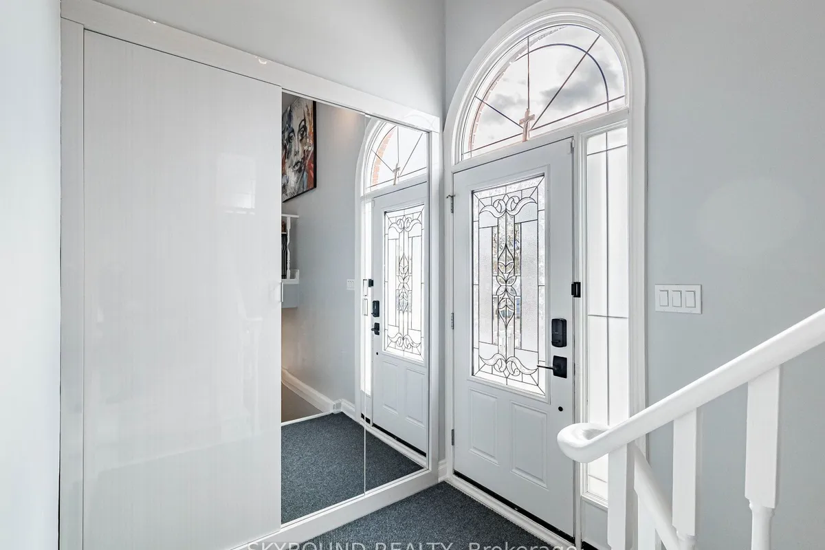 3878 Midhurst Lane, ON L4Z 1C7