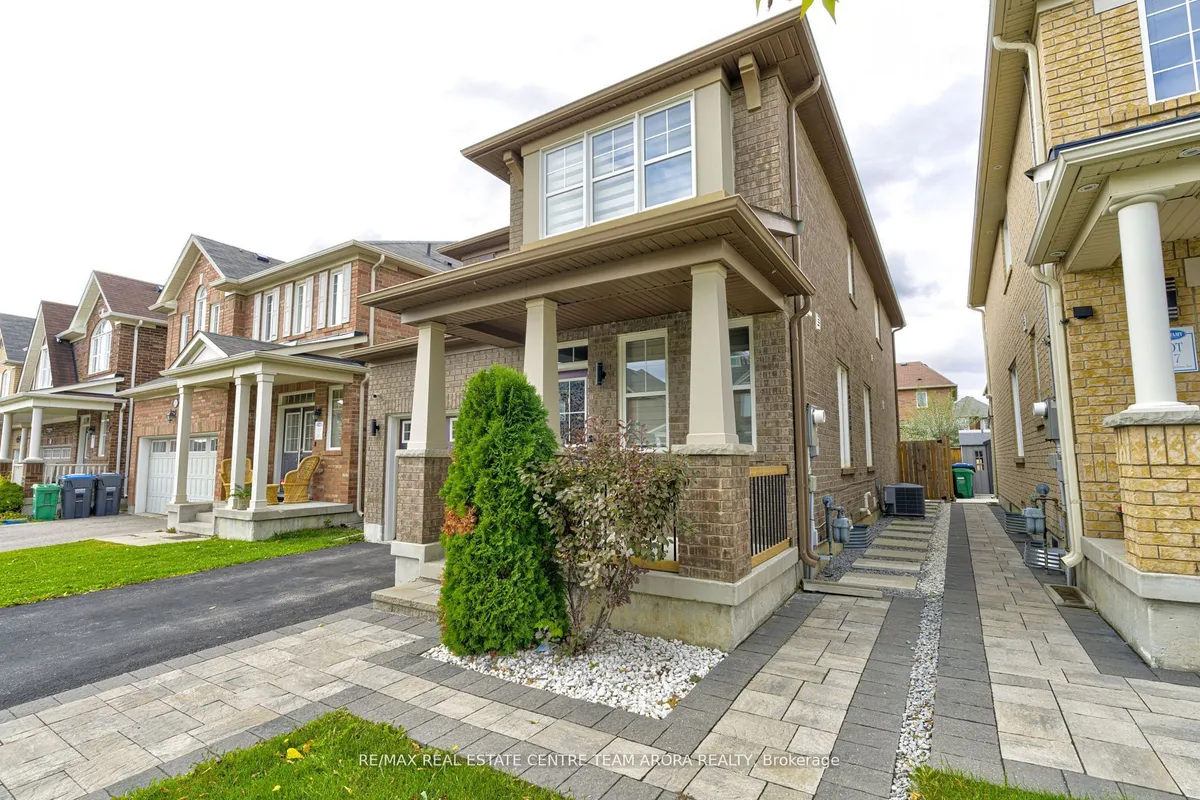 19 Henry Verschuren Avenue, ON L6Y 5W1