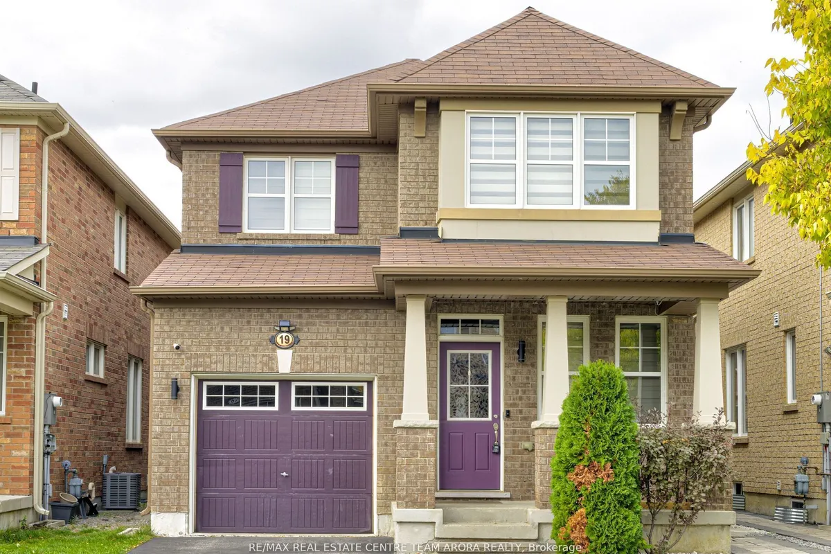 19 Henry Verschuren Avenue, ON L6Y 5W1