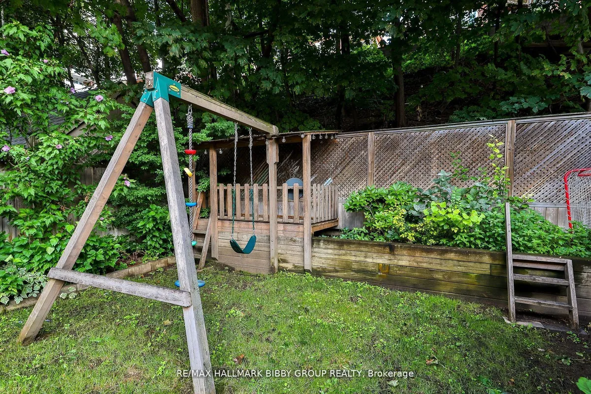 11 Humbercrest Boulevard, ON M6S 4K6