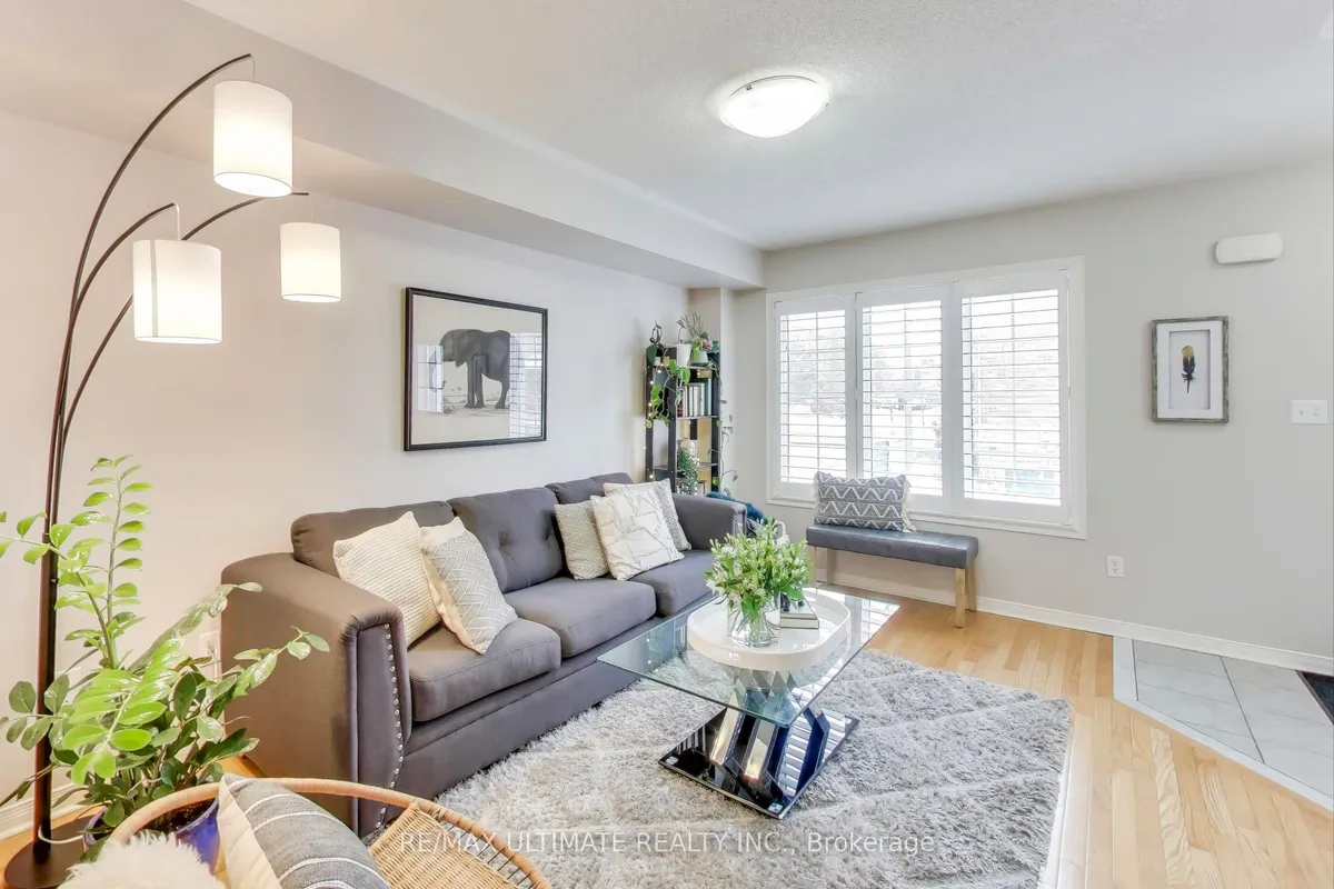 8 Odoardo Disanto Circle, ON M3L 0E7