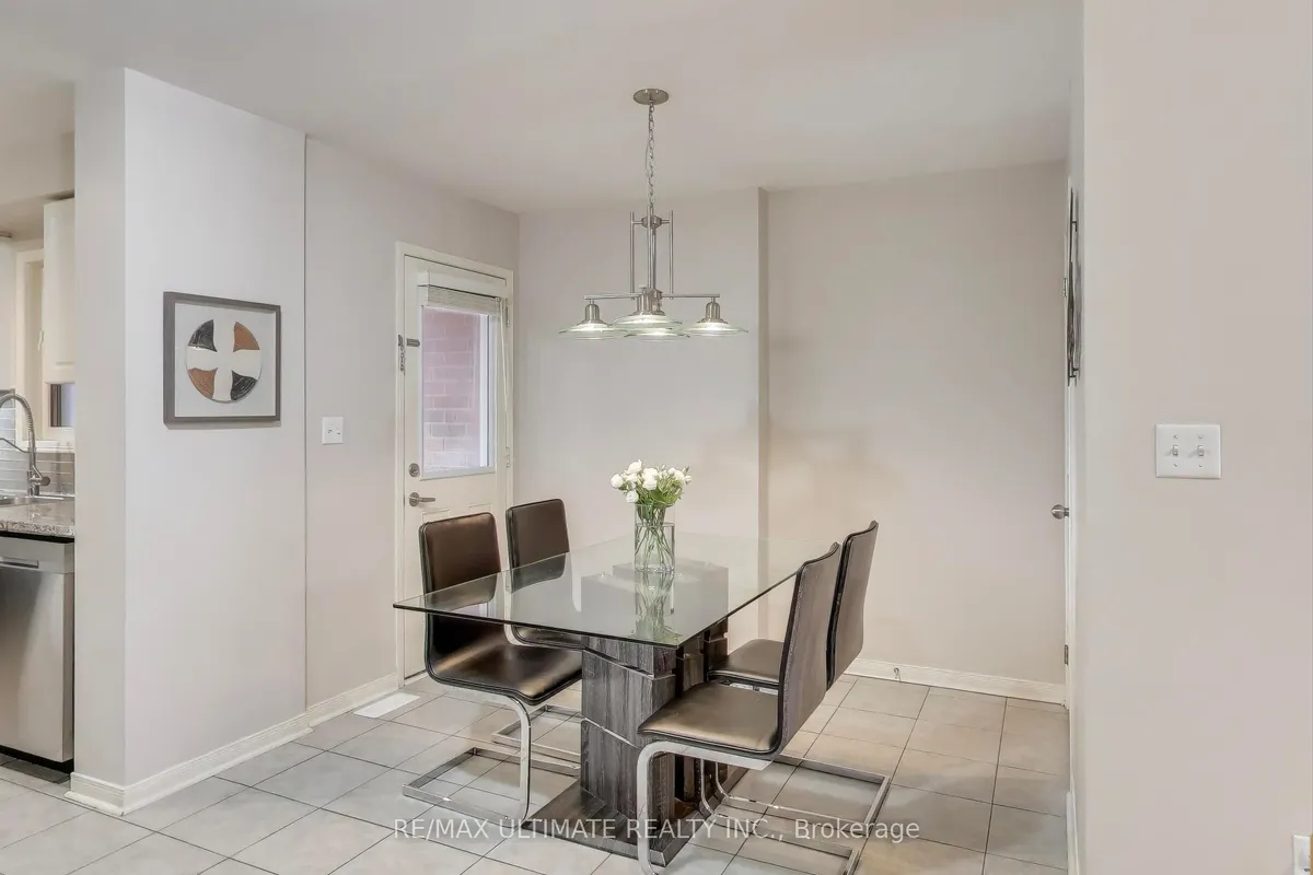 8 Odoardo Disanto Circle, ON M3L 0E7