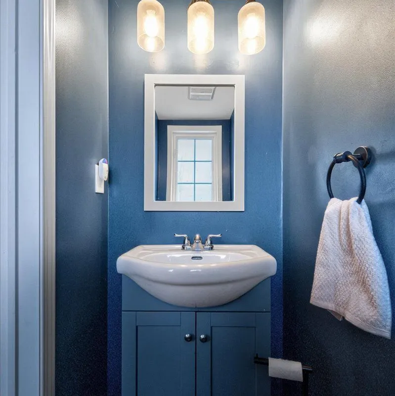 616 Iris Court, ON L7L 7A1