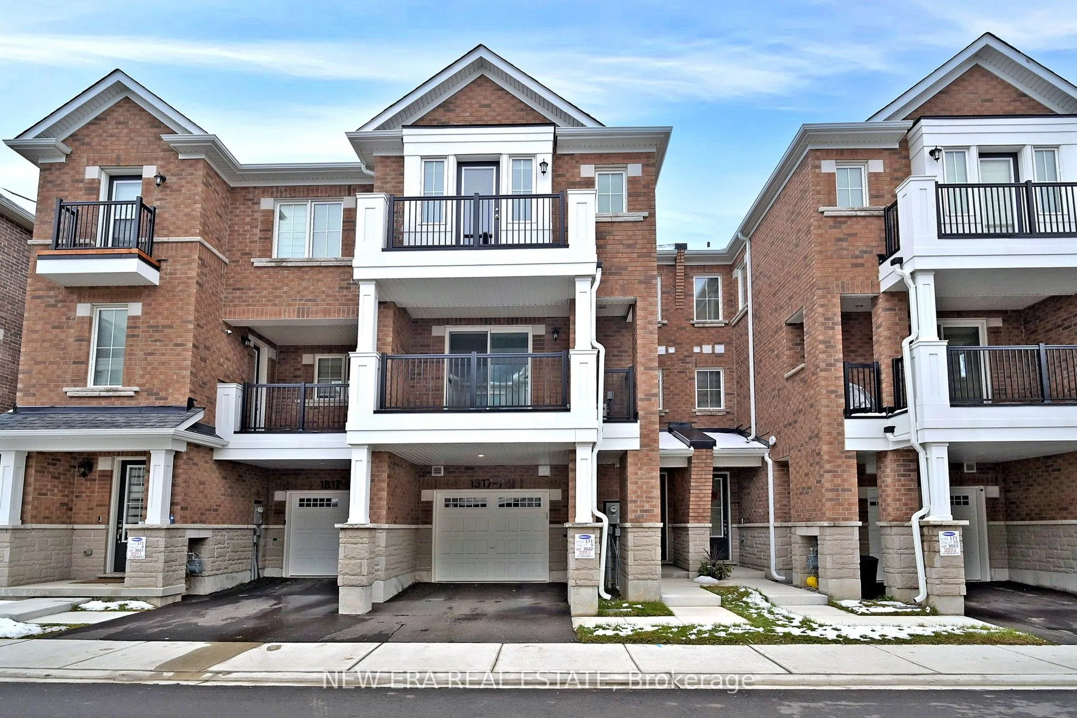 1317 Leriche Way, ON L9E 0H5