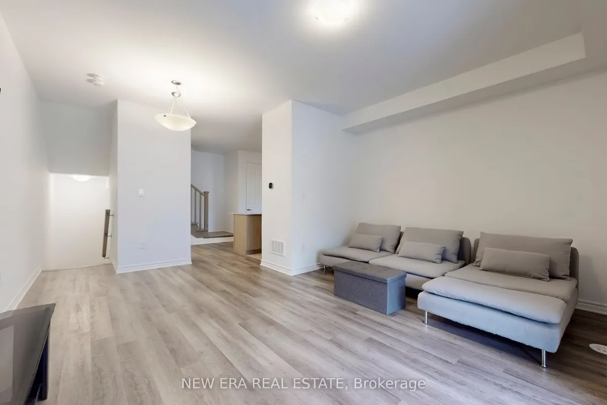 1317 Leriche Way, ON L9E 0H5