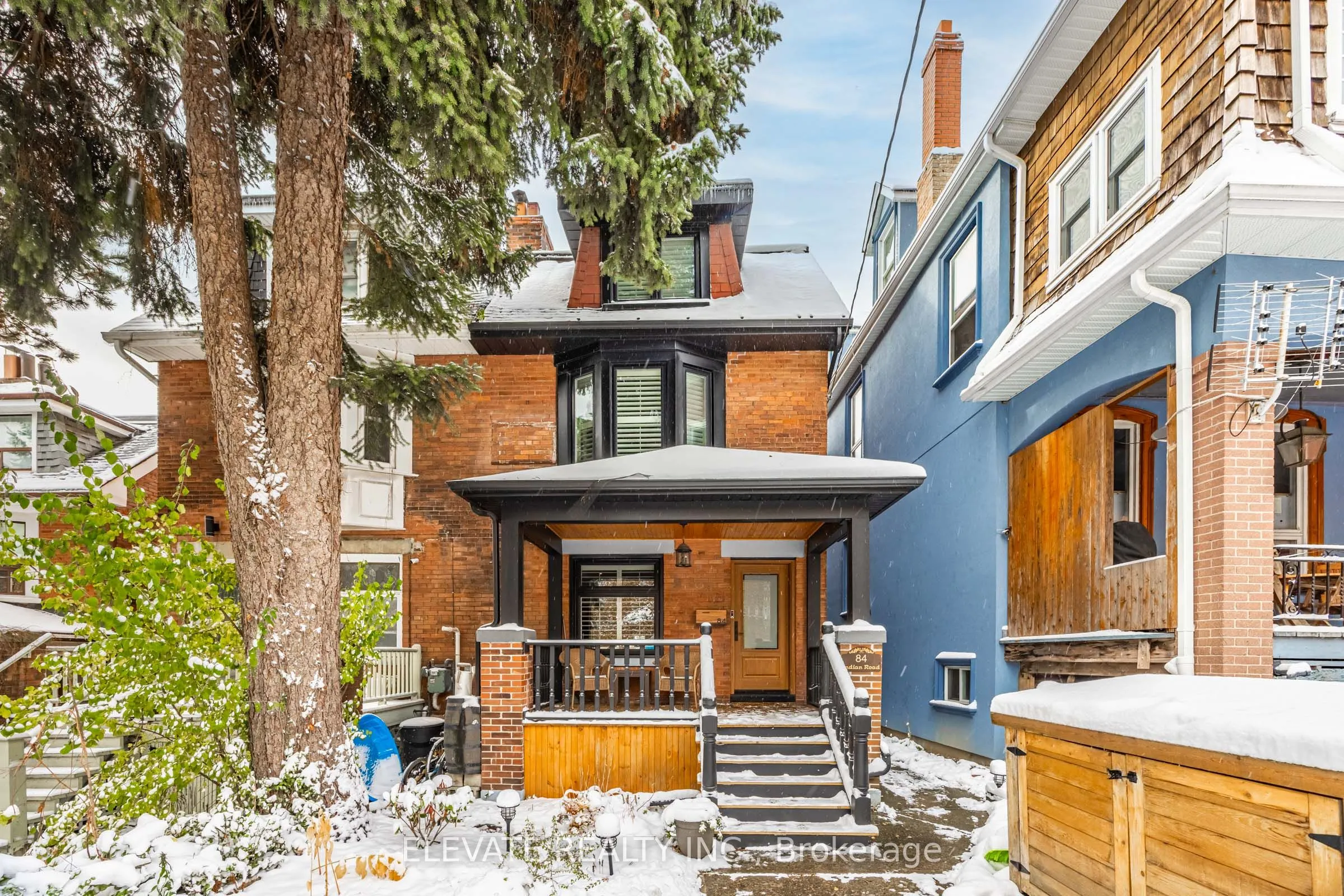 84 Indian Road, ON M6R 2V4