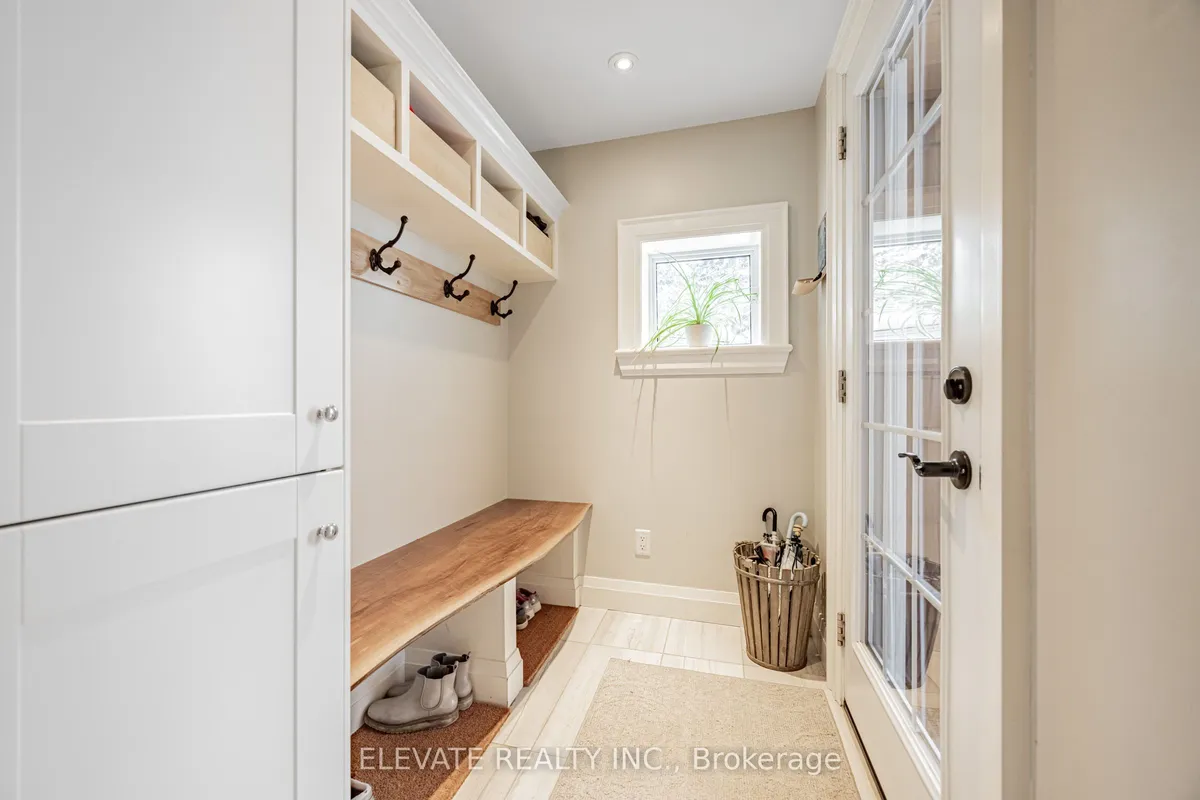 84 Indian Road, ON M6R 2V4