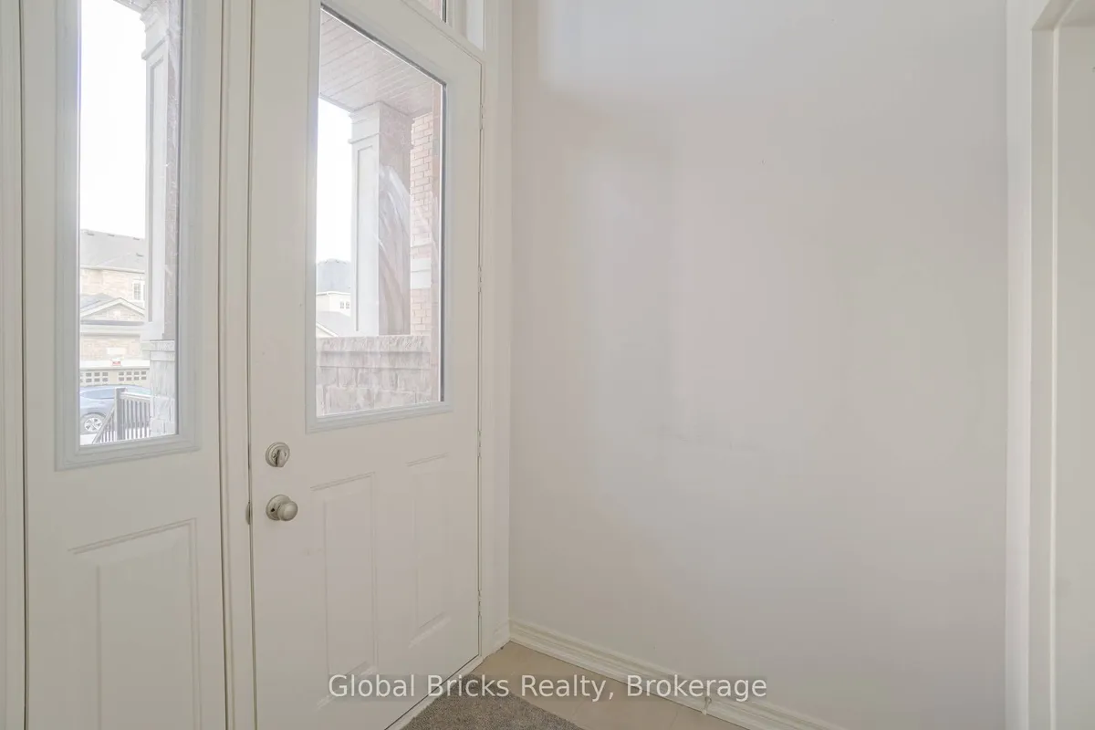 49 Burnhamthorpe Road, ON L6H 7C8