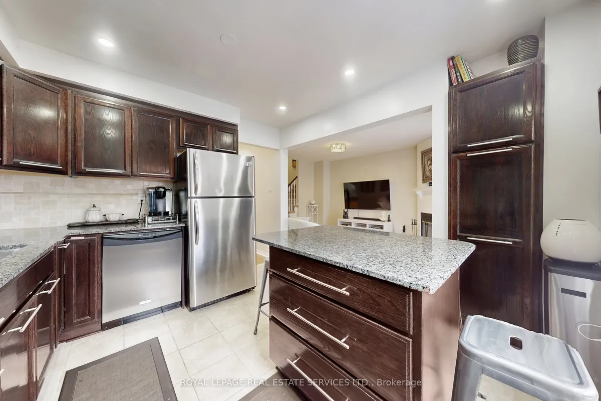 47 Hood Crescent, ON L6Y 4S7