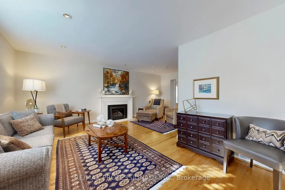 44 Robin Hood Road, ON M9A 2W8