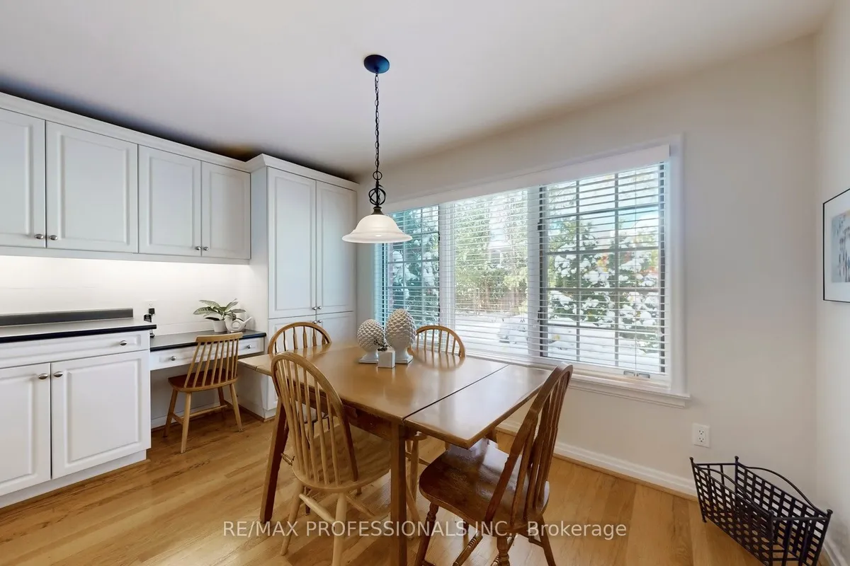 44 Robin Hood Road, ON M9A 2W8