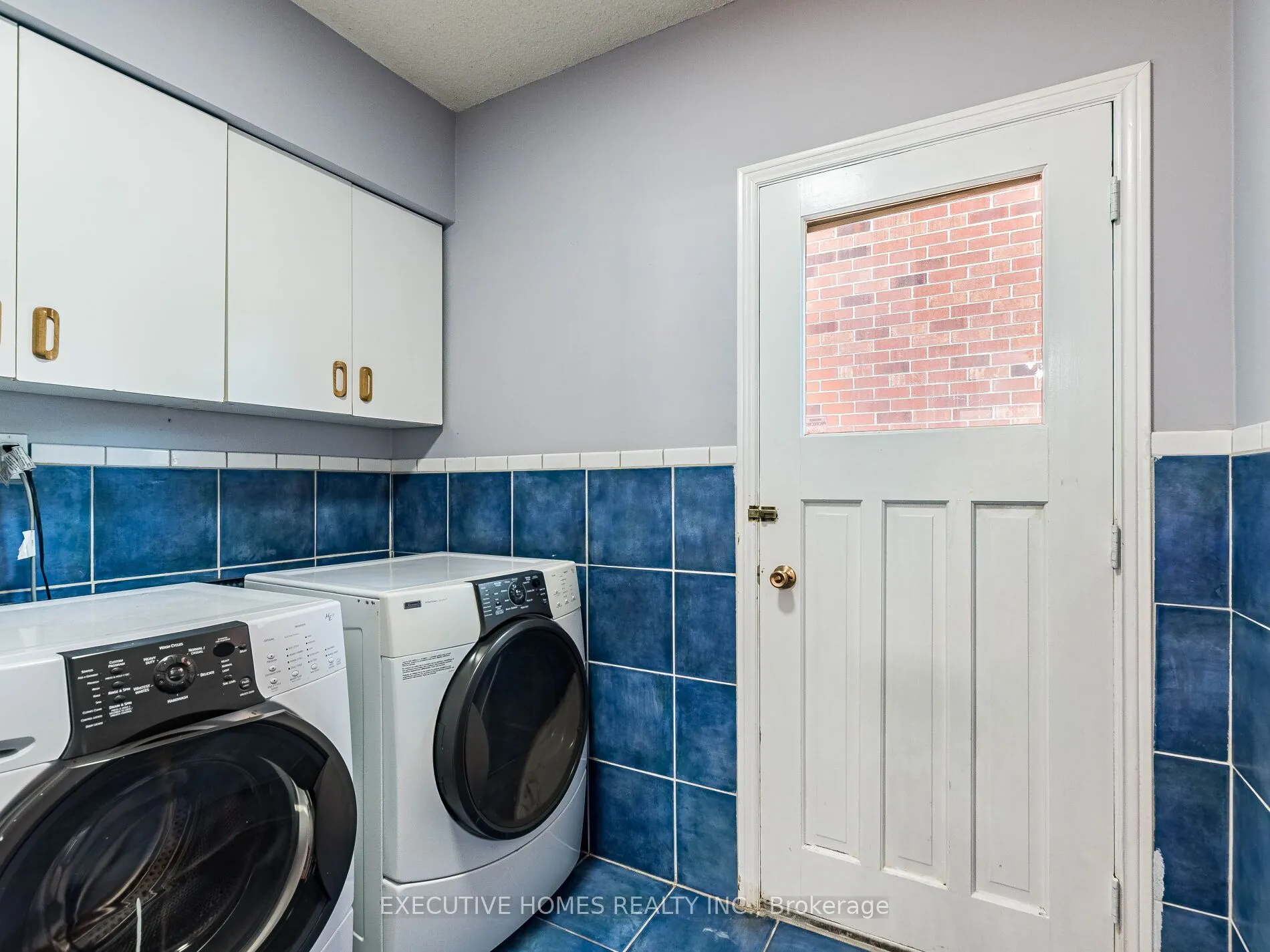 1876 Roy Ivor Crescent, ON L5L 3N8