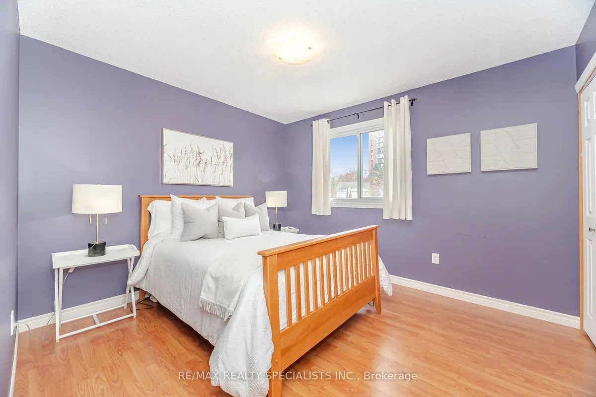 2642 Treviso Court, ON L5N 2T1