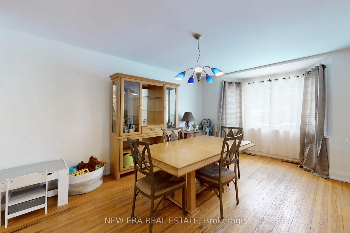 80 Renfield Street, ON M6M 4V7