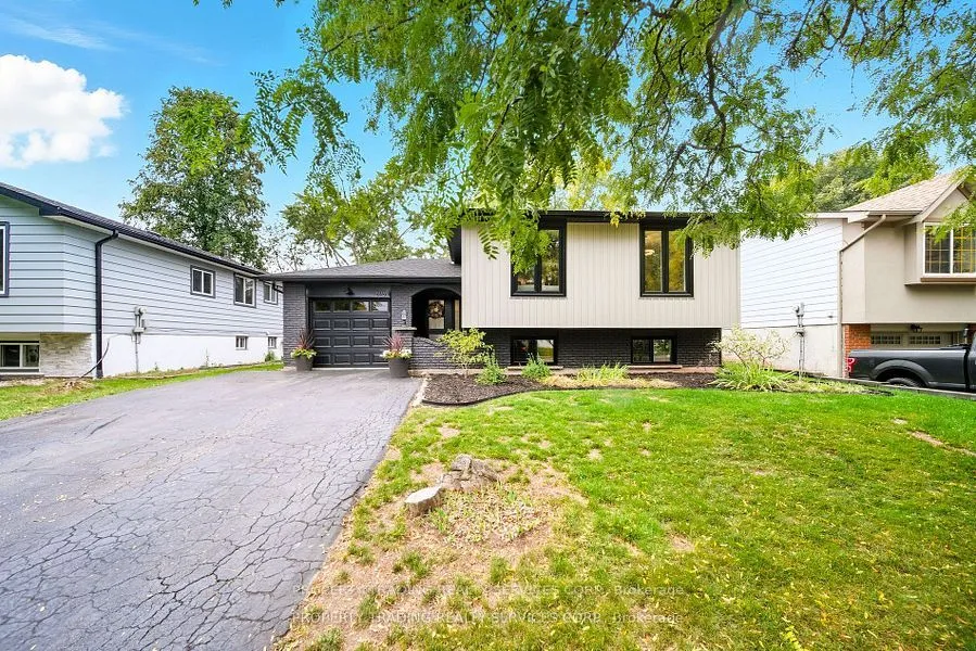 696 Francis Road, ON L7T 3X7