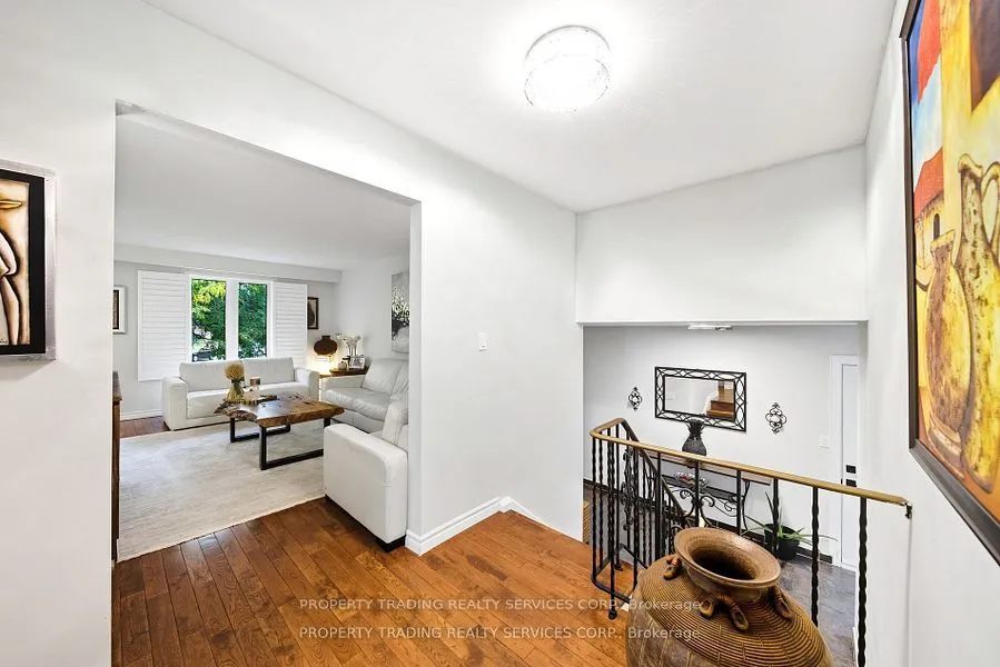 696 Francis Road, ON L7T 3X7