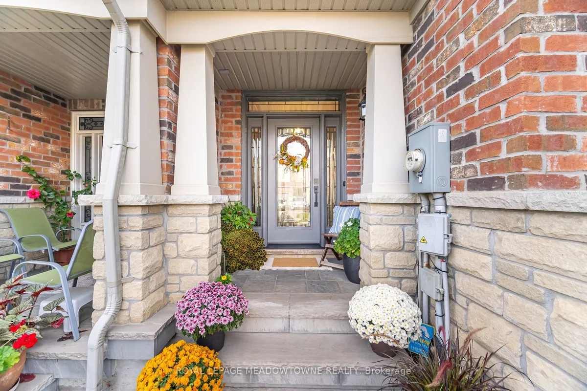 26 Vinewood Road, ON L7C 4A9