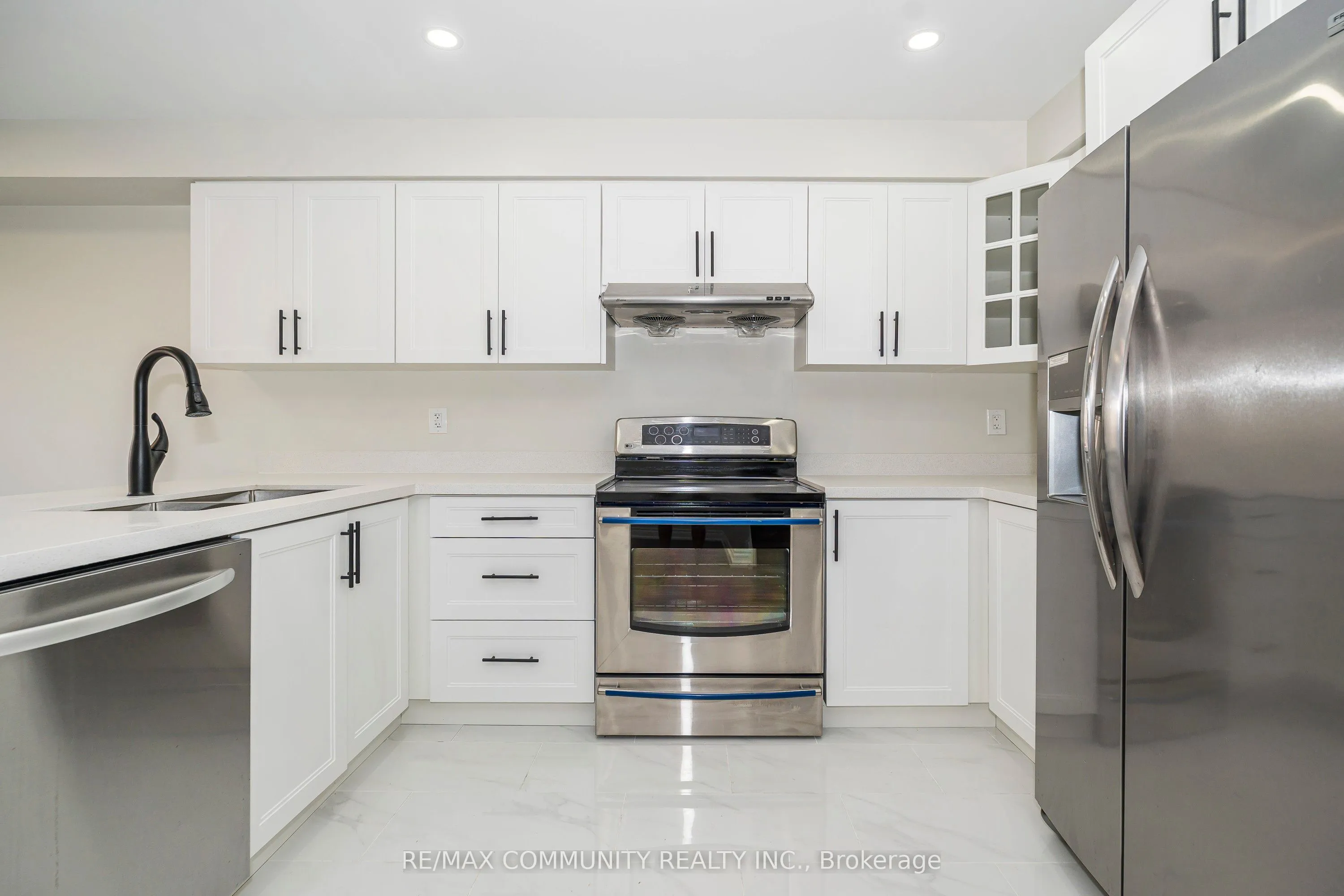 10 Tanasi Road, ON L6X 0K4